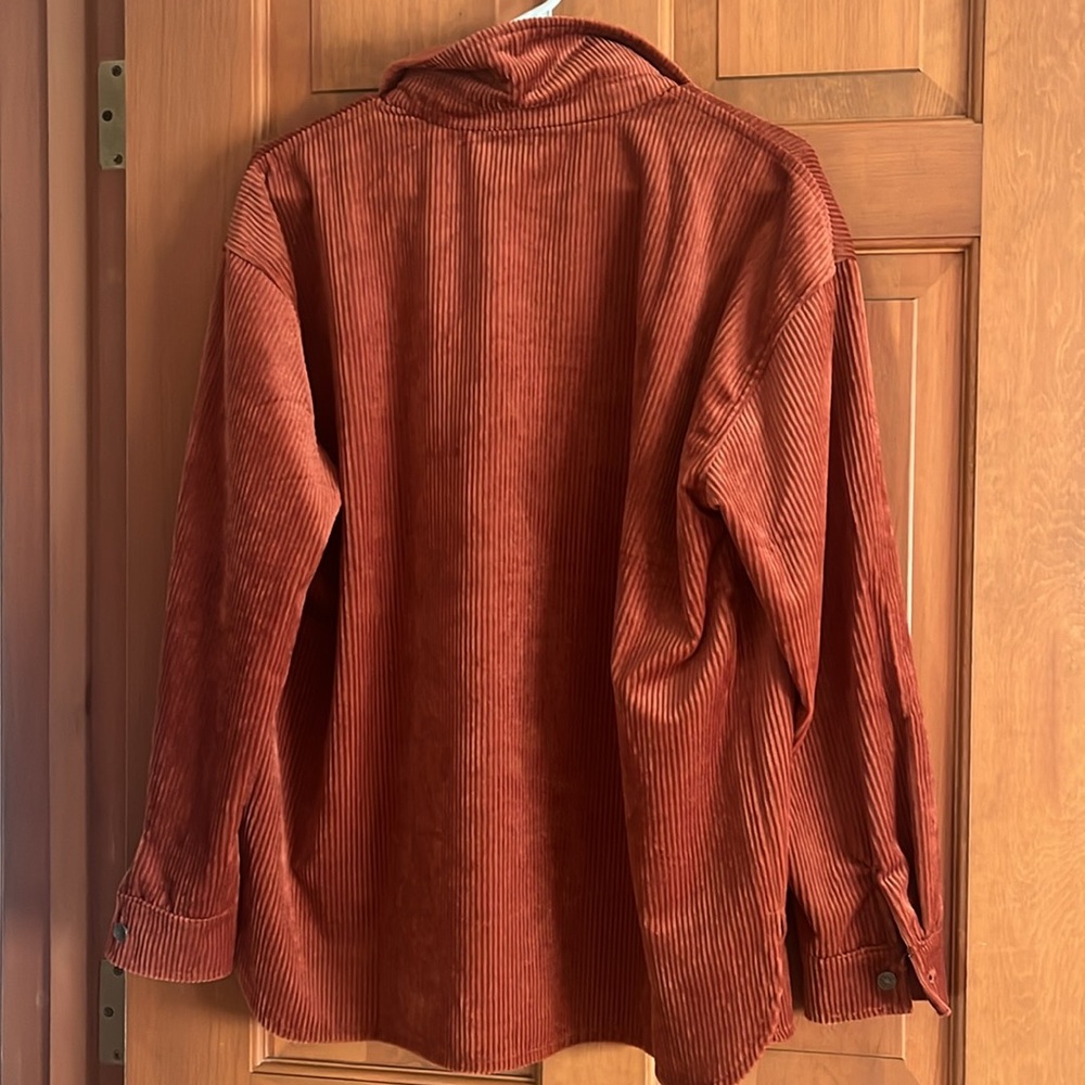 shacket - Picture 3 of 3